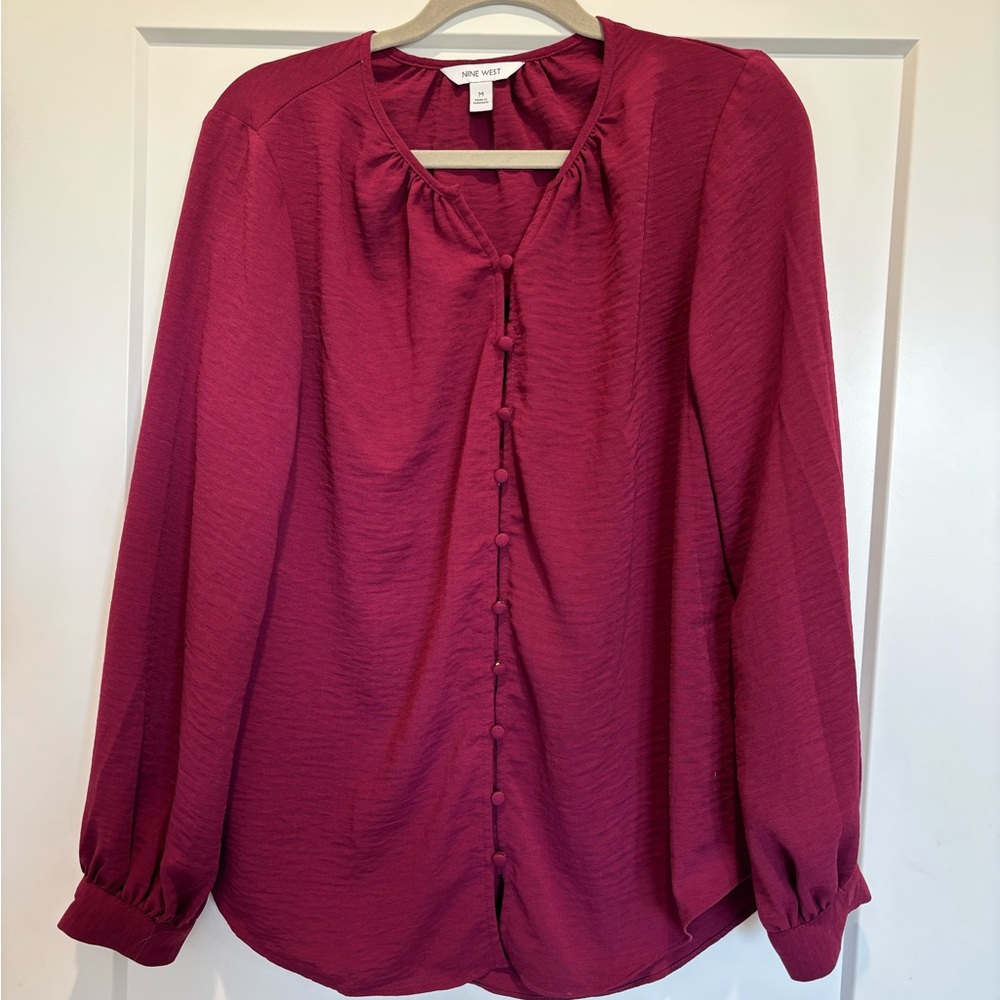 Nine West Burgundy/Raspberry Lightweight Button Front Blouse Size M